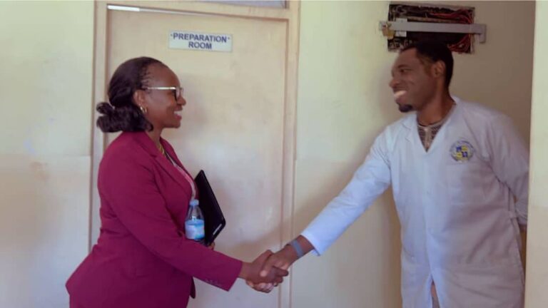 MUST Vice Chancellor Visits PHARMBIOTRAC’s Pharmaceutical Chemistry & Analytical Laboratory